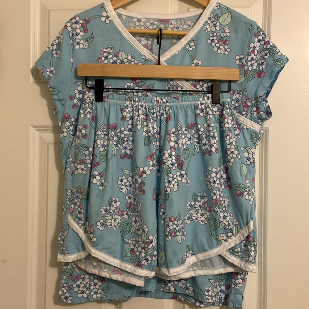 Garnet Hill pajama set - size medium